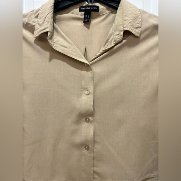 Oversized Cropped Button Shirt Size XL Women Casual Chic Lightweight Blouse - Picture 3 of 3